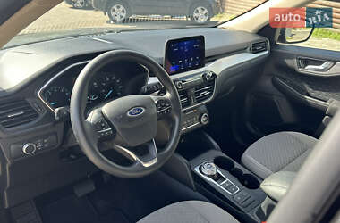 Внедорожник / Кроссовер Ford Escape 2020 в 