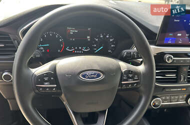 Внедорожник / Кроссовер Ford Escape 2020 в 