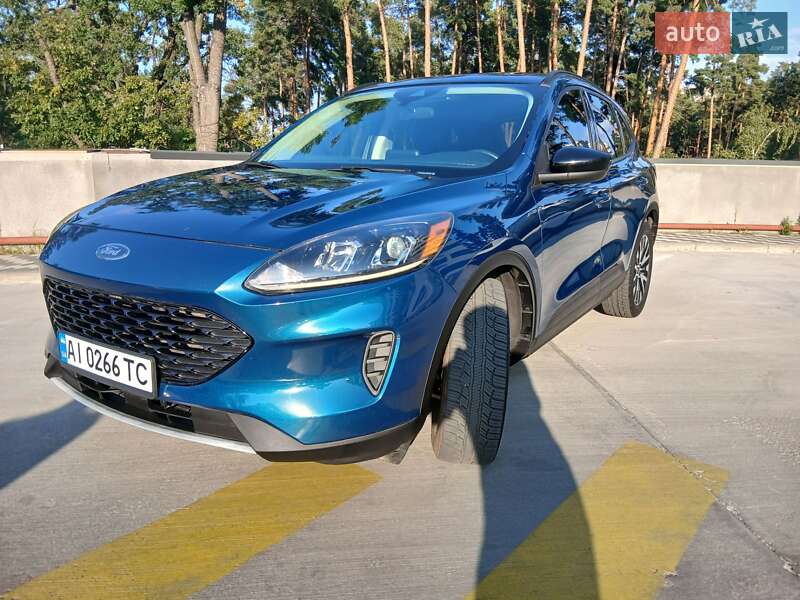 Внедорожник / Кроссовер Ford Escape 2020 в Ирпене
