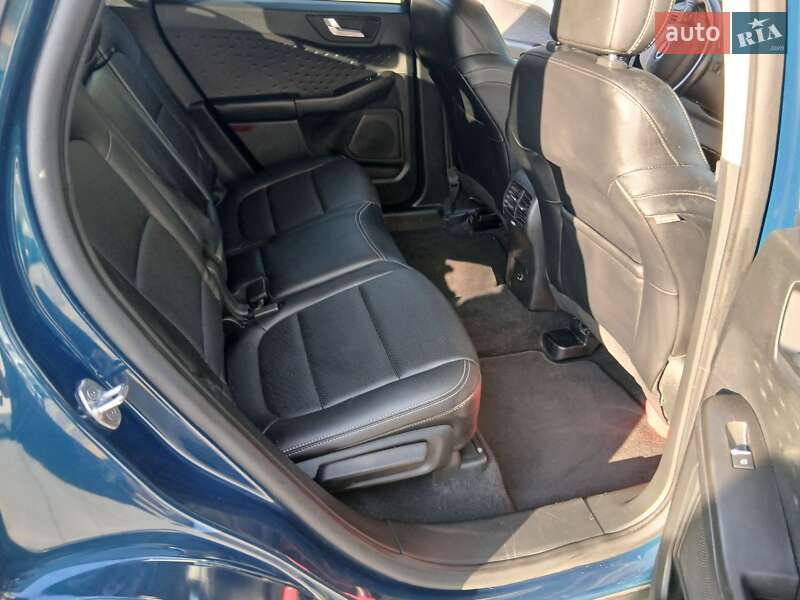 Внедорожник / Кроссовер Ford Escape 2020 в Ирпене