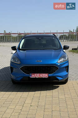 Внедорожник / Кроссовер Ford Escape 2021 в 