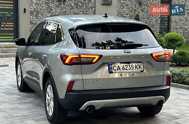 Внедорожник / Кроссовер Ford Escape 2023 в 