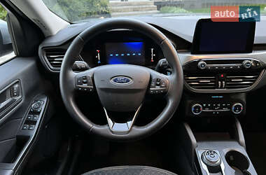 Внедорожник / Кроссовер Ford Escape 2023 в 