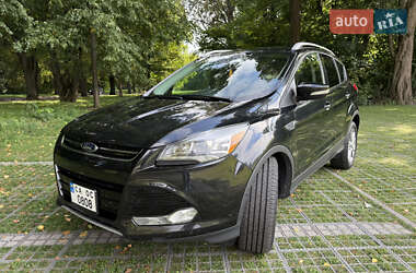 Внедорожник / Кроссовер Ford Escape 2014 в 
