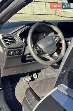 Внедорожник / Кроссовер Ford Escape 2023 в 