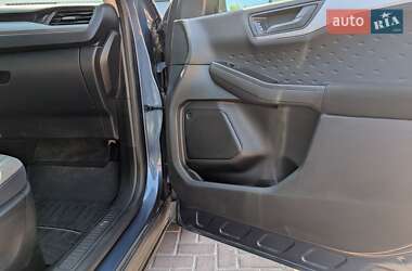 Внедорожник / Кроссовер Ford Escape 2020 в 