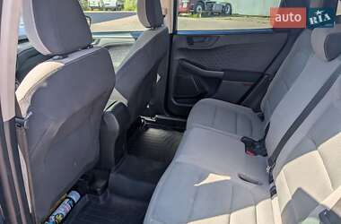 Внедорожник / Кроссовер Ford Escape 2020 в 