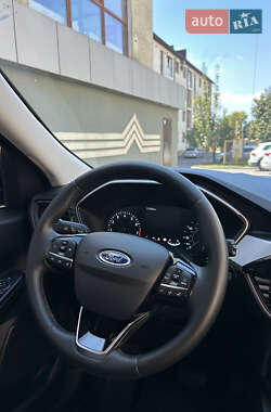 Внедорожник / Кроссовер Ford Escape 2021 в 