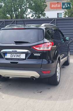 Внедорожник / Кроссовер Ford Escape 2015 в Пятихатках