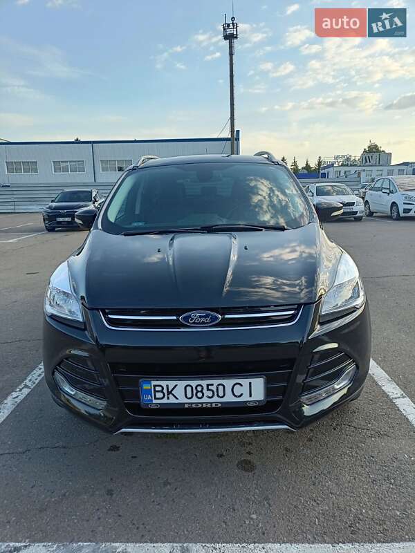 Внедорожник / Кроссовер Ford Escape 2014 в 