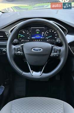 Внедорожник / Кроссовер Ford Escape 2022 в 
