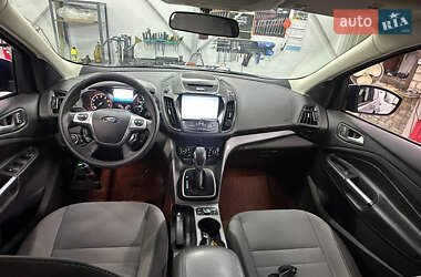 Внедорожник / Кроссовер Ford Escape 2013 в 