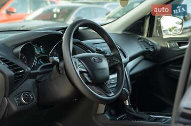 Внедорожник / Кроссовер Ford Escape 2016 в 