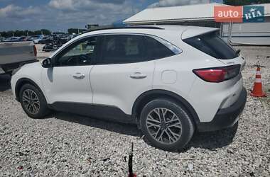 Внедорожник / Кроссовер Ford Escape 2020 в 