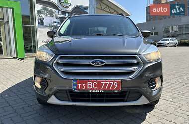 Внедорожник / Кроссовер Ford Escape 2018 в 
