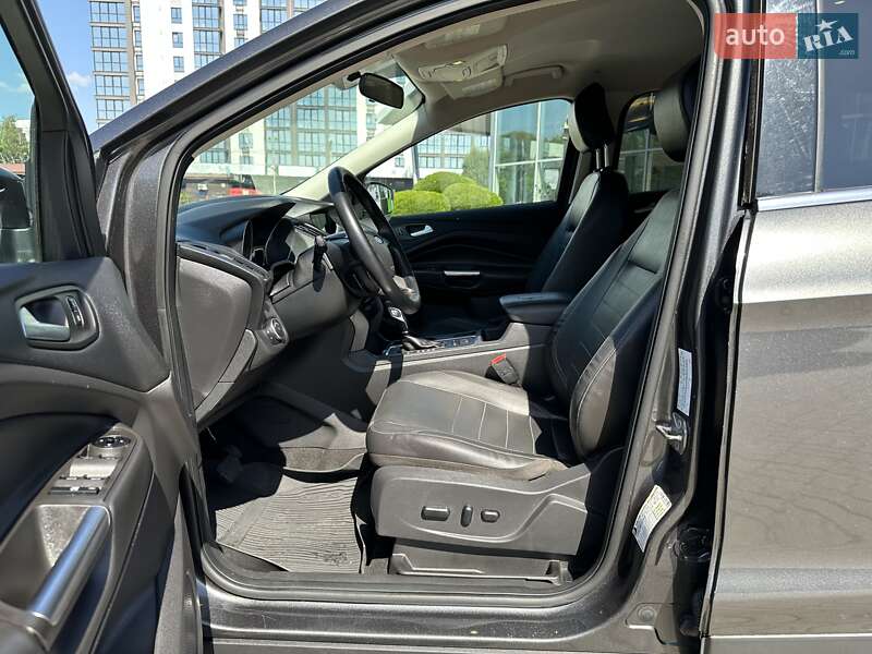 Внедорожник / Кроссовер Ford Escape 2018 в Луцке