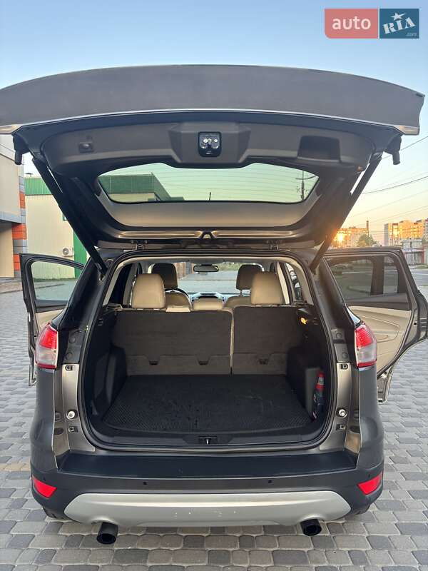 Внедорожник / Кроссовер Ford Escape 2013 в Хмельницком