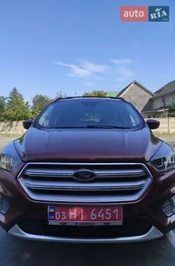 Позашляховик / Кросовер Ford Escape 2017 в Володимирі
