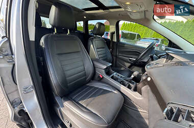 Внедорожник / Кроссовер Ford Escape 2016 в 