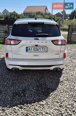Внедорожник / Кроссовер Ford Escape 2020 в 
