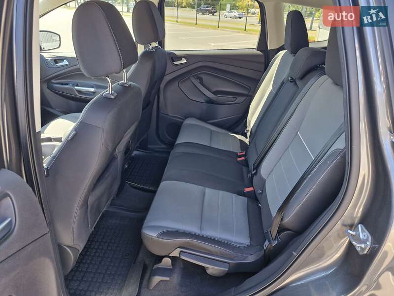 Внедорожник / Кроссовер Ford Escape 2015 в Киеве