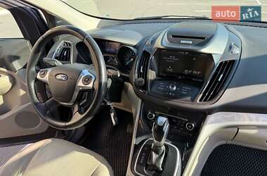 Внедорожник / Кроссовер Ford Escape 2013 в 