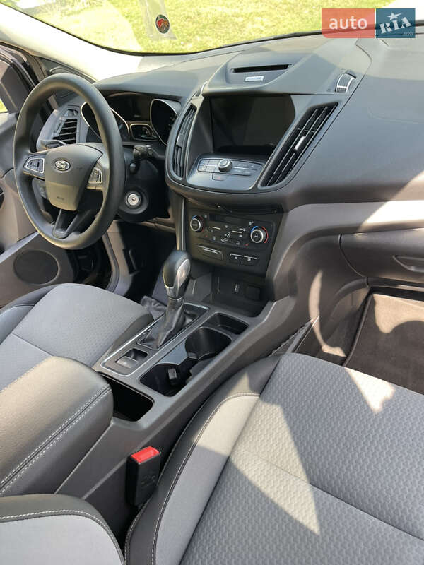Внедорожник / Кроссовер Ford Escape 2017 в Тернополе