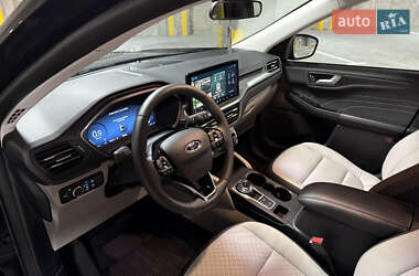 Позашляховик / Кросовер Ford Escape 2024 в 