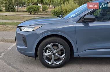 Внедорожник / Кроссовер Ford Escape 2024 в 
