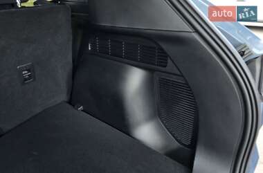 Внедорожник / Кроссовер Ford Escape 2024 в 
