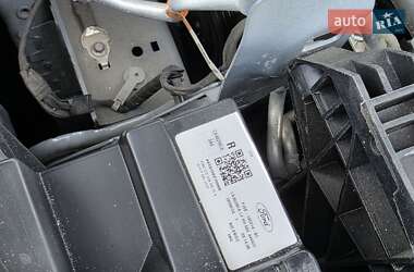 Внедорожник / Кроссовер Ford Escape 2024 в Кривом Роге