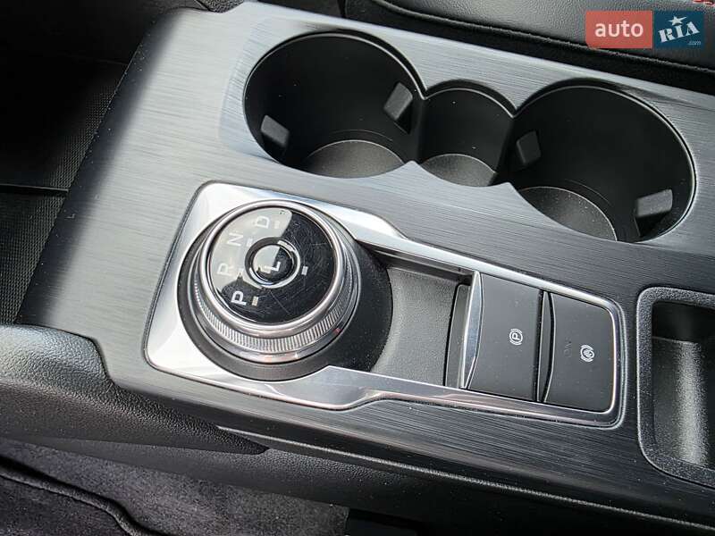 Внедорожник / Кроссовер Ford Escape 2024 в Кривом Роге