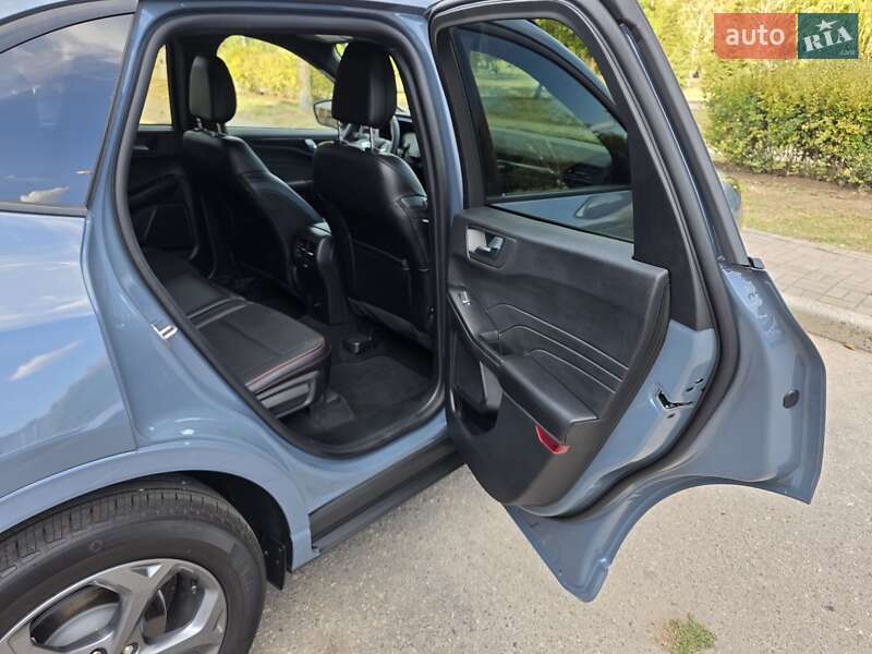 Внедорожник / Кроссовер Ford Escape 2024 в Кривом Роге