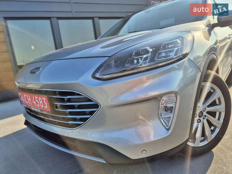 Позашляховик / Кросовер Ford Escape 2021 в Рівному