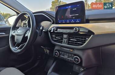 Внедорожник / Кроссовер Ford Escape 2021 в 