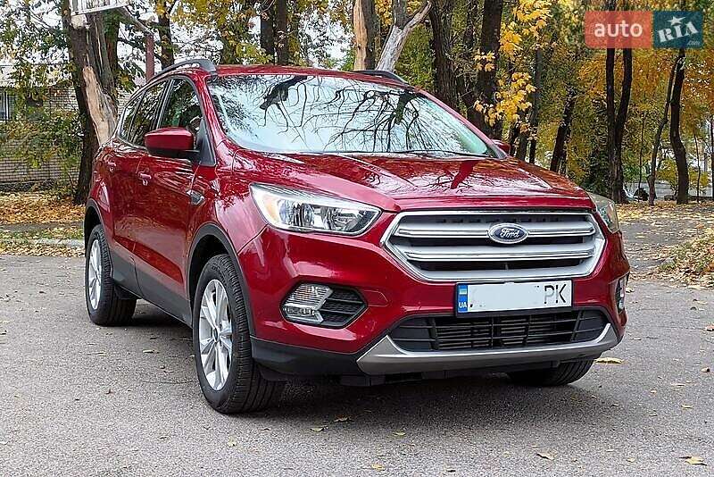 Внедорожник / Кроссовер Ford Escape 2019 в Киеве
