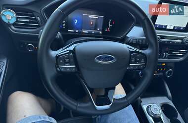 Внедорожник / Кроссовер Ford Escape 2023 в 
