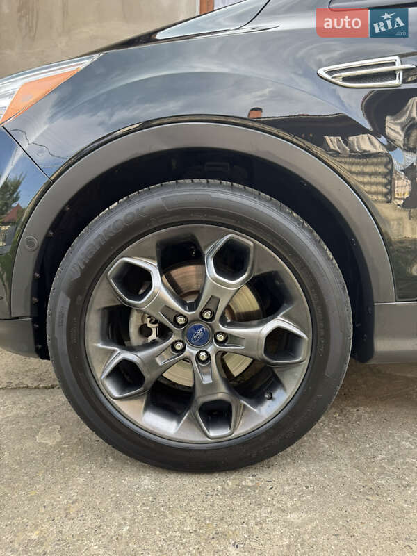 Внедорожник / Кроссовер Ford Escape 2014 в Измаиле