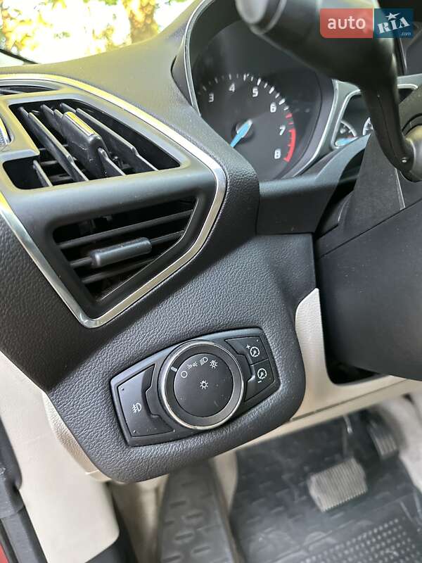 Внедорожник / Кроссовер Ford Escape 2013 в Благовещенском фото 18 Внедорожник / Кроссовер Ford Escape 2013 в Благовещенском