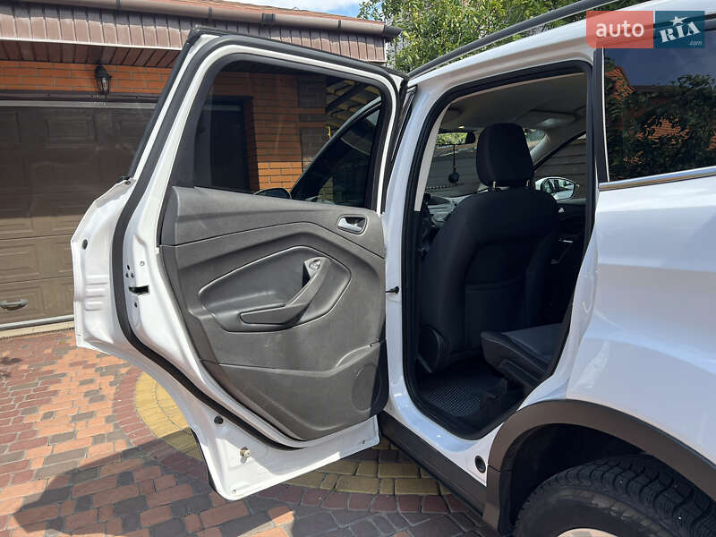 Позашляховик / Кросовер Ford Escape 2018 в Києві