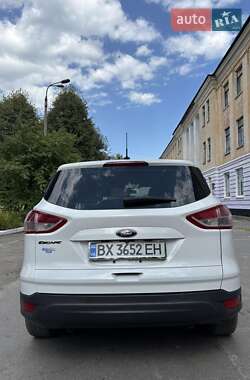 Внедорожник / Кроссовер Ford Escape 2014 в 