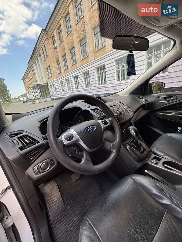 Внедорожник / Кроссовер Ford Escape 2014 в Славуте