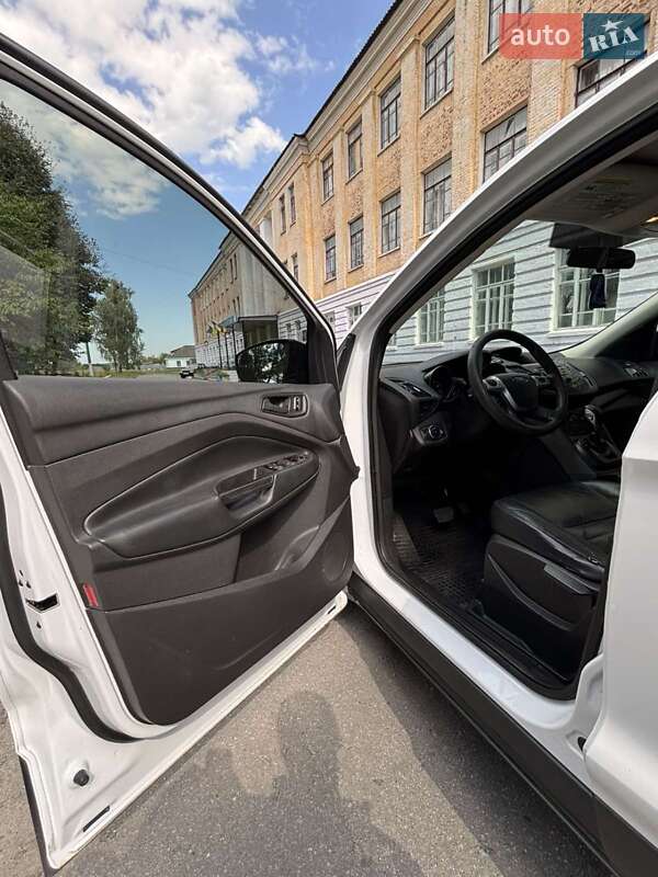 Внедорожник / Кроссовер Ford Escape 2014 в Славуте