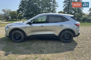 Внедорожник / Кроссовер Ford Escape 2022 в 