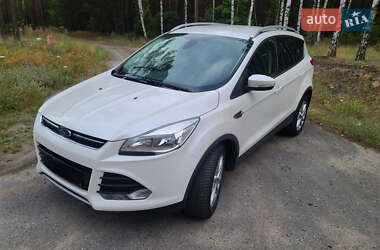 Внедорожник / Кроссовер Ford Escape 2015 в Черкассах