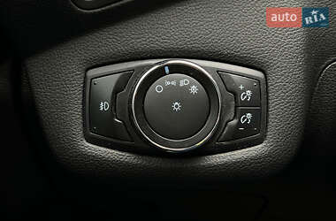 Внедорожник / Кроссовер Ford Escape 2014 в 