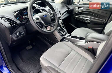 Внедорожник / Кроссовер Ford Escape 2016 в 