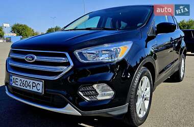Позашляховик / Кросовер Ford Escape 2017 в Дніпрі