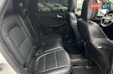Позашляховик / Кросовер Ford Escape 2020 в 