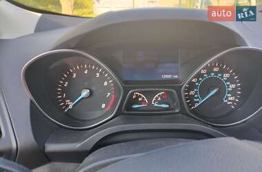 Внедорожник / Кроссовер Ford Escape 2015 в 